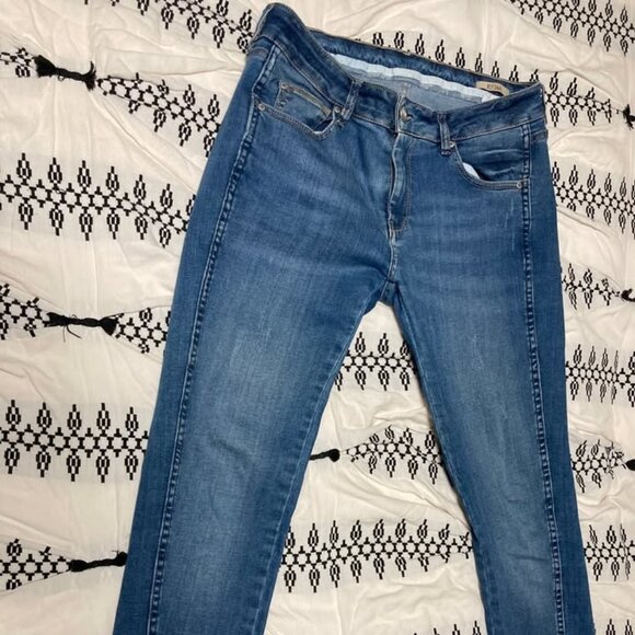 Reiko Slim-Fit Boyfriend Jeans- Size 29 - Picture 2 of 3